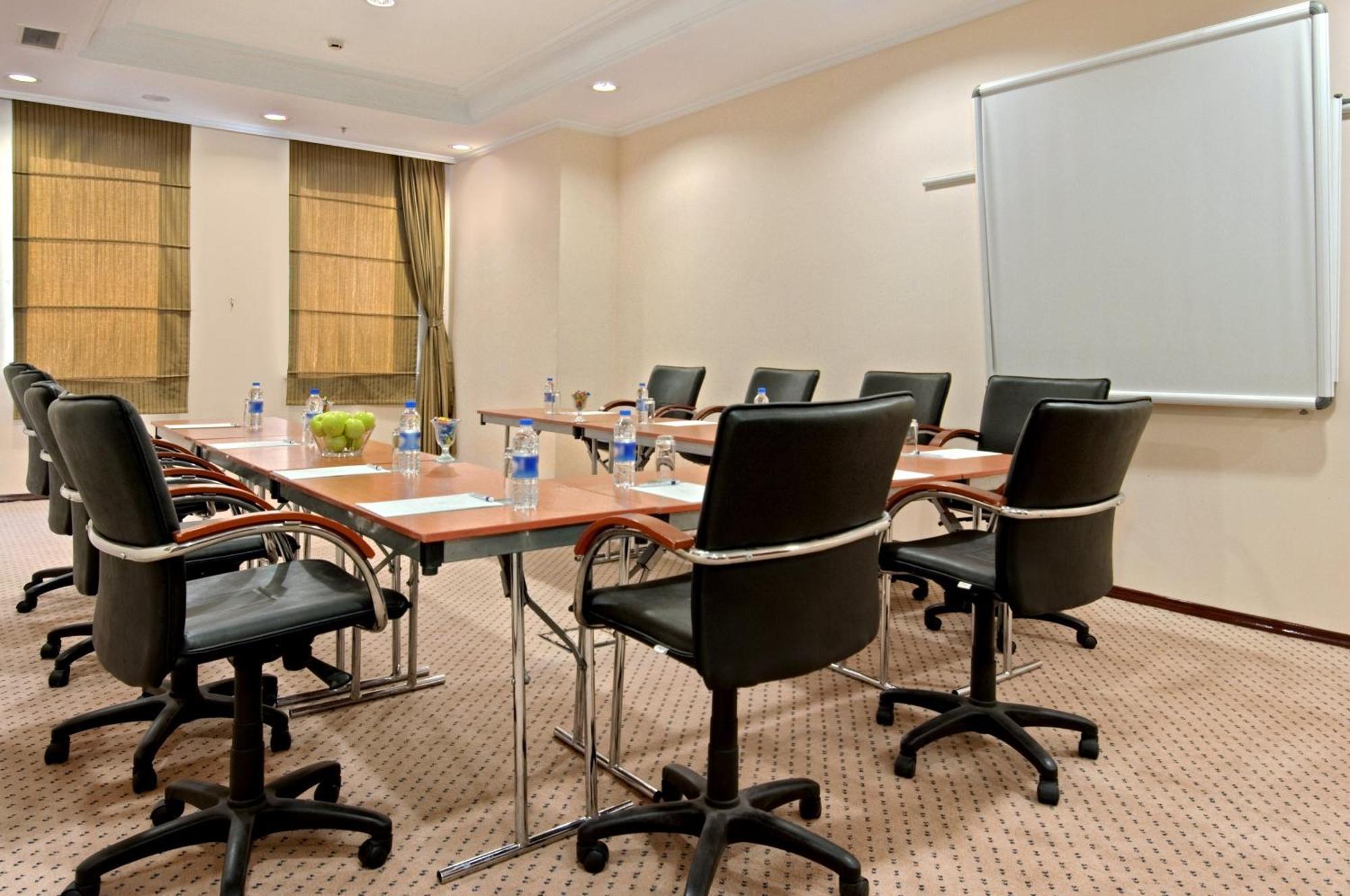 Wyndham Grand Kayseri Exterior foto Meeting room