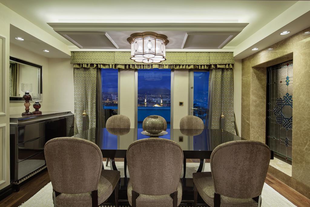 Wyndham Grand Kayseri Exterior foto A dining room