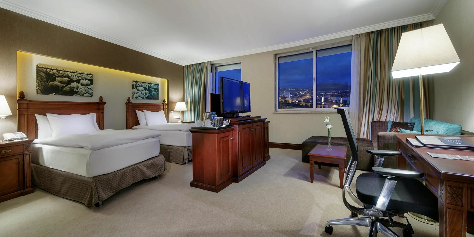 Wyndham Grand Kayseri Exterior foto A room at the hotel