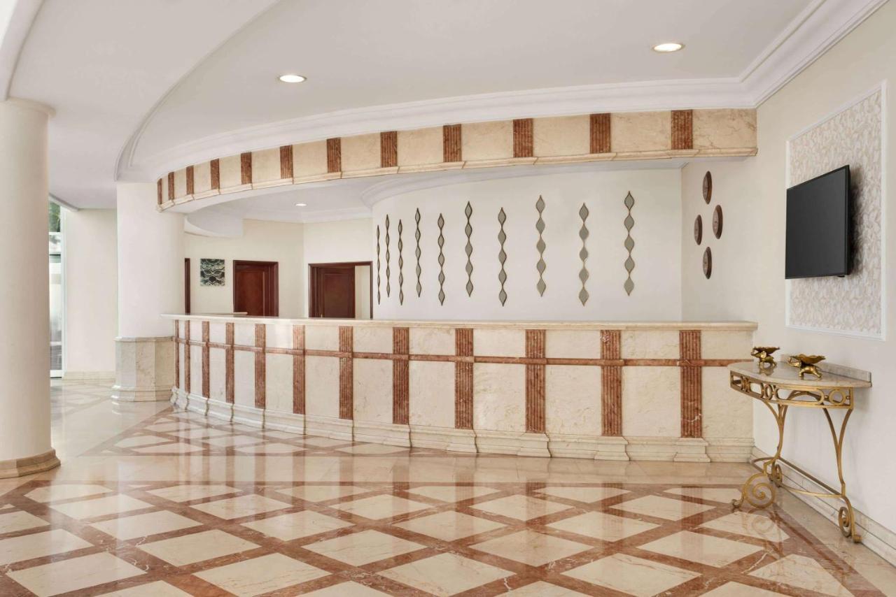 Wyndham Grand Kayseri Exterior foto Lobby